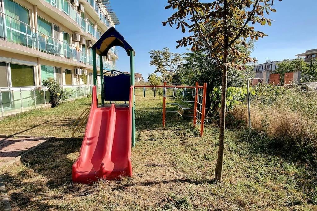 Уютен Апартамент Близо До Морето Igroeg Burgas City Exterior foto