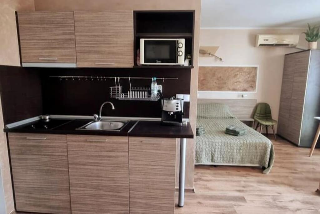 Уютен Апартамент Близо До Морето Igroeg Burgas City Exterior foto