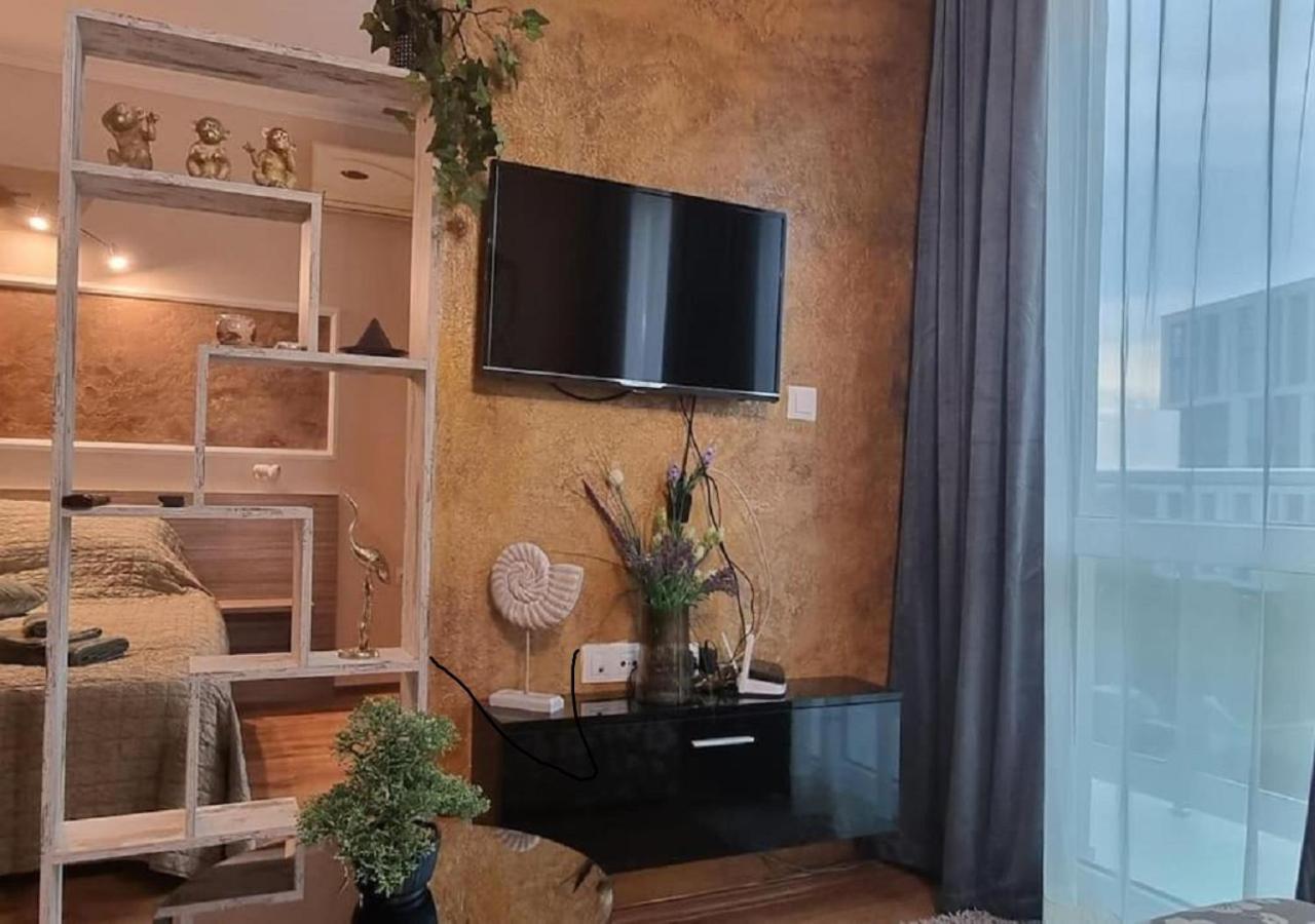 Уютен Апартамент Близо До Морето Igroeg Burgas City Exterior foto
