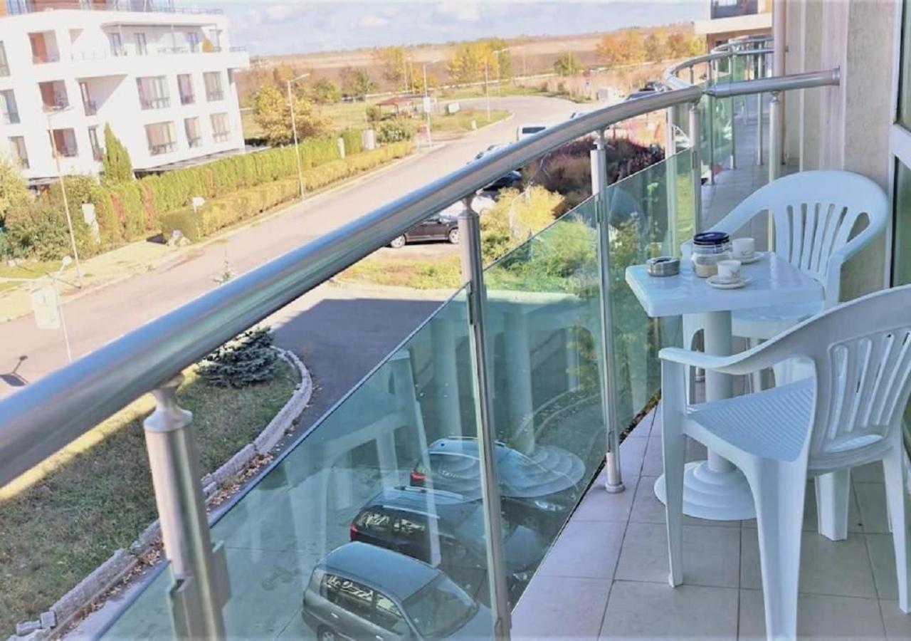 Уютен Апартамент Близо До Морето Igroeg Burgas City Exterior foto